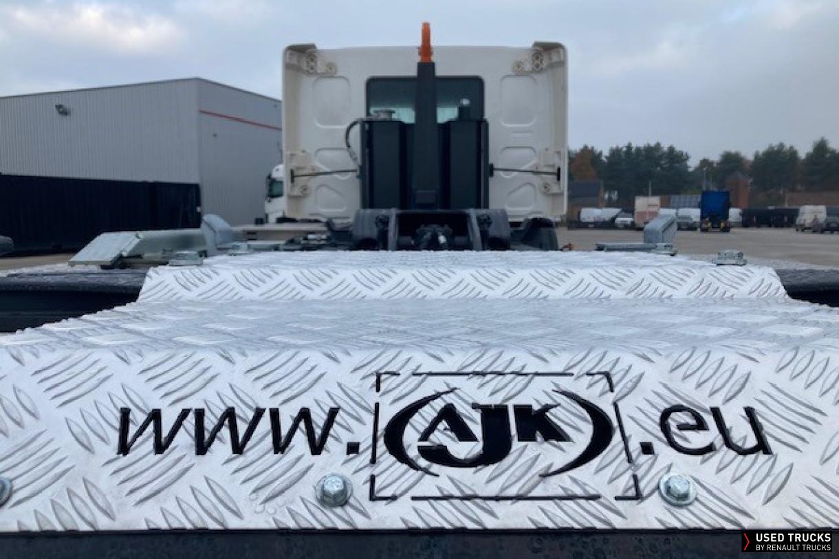 Renault Trucks D Wide 