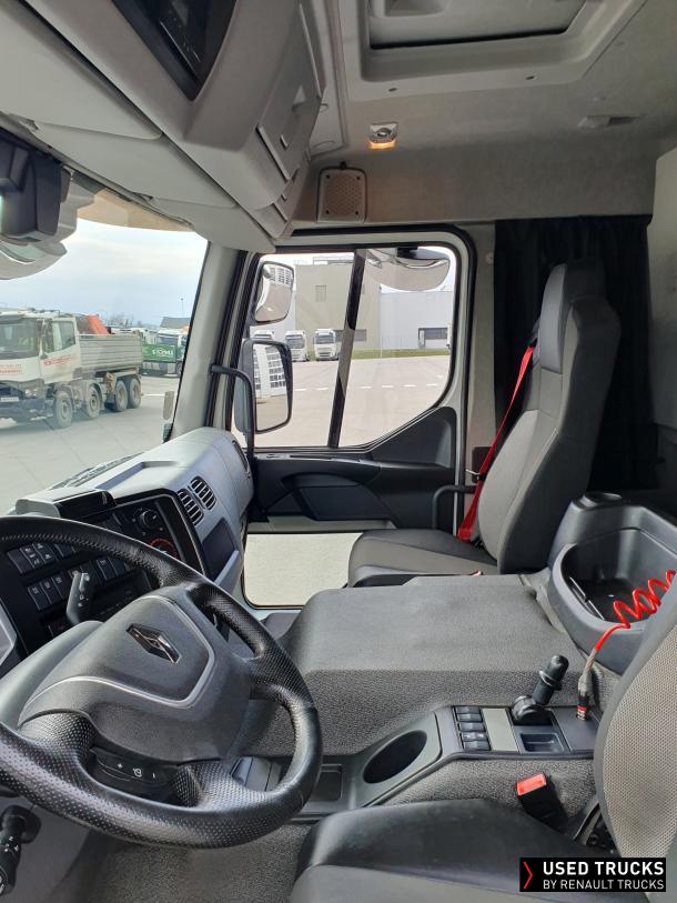 Renault Trucks D Wide 320