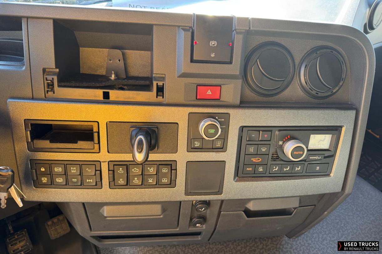 Renault Trucks T 520