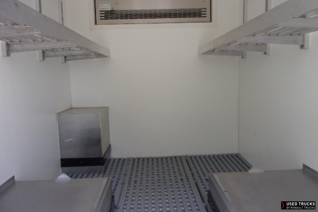 Renault Trucks Trafic 145