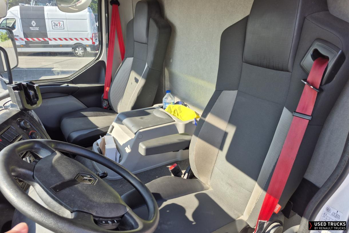 Renault Trucks D 240