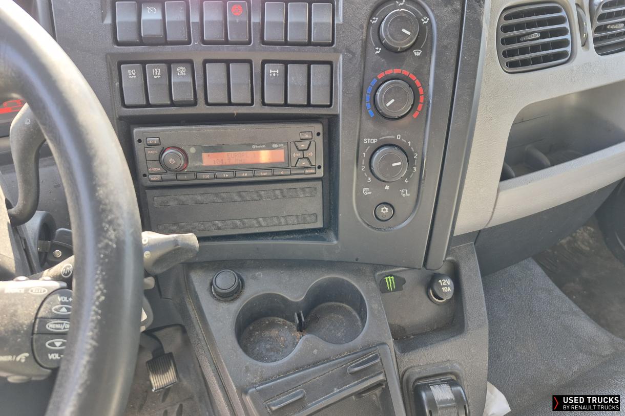 Renault Trucks D 240