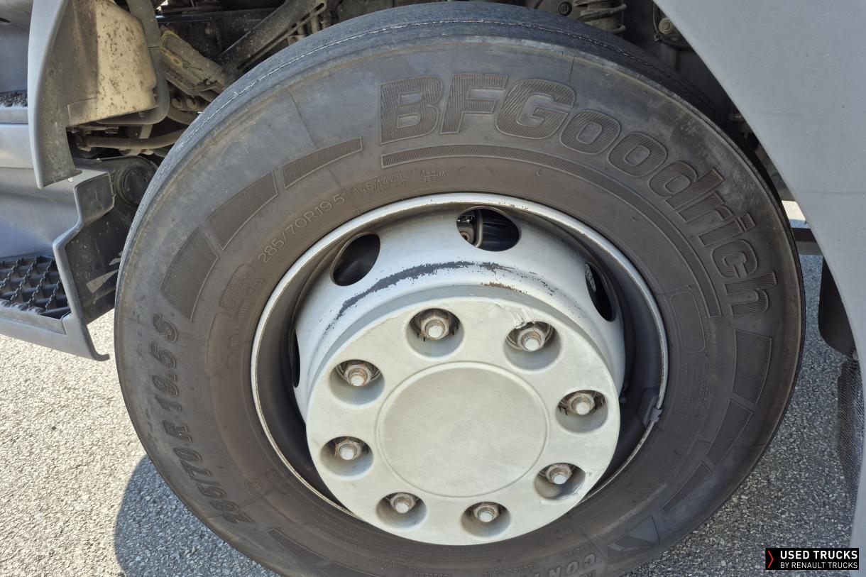 Renault Trucks D 240