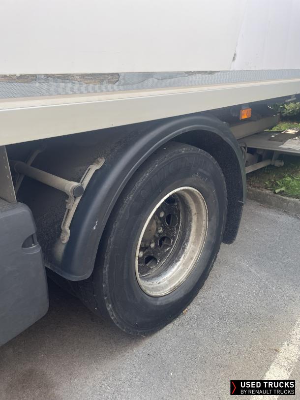 Renault Trucks D Wide 280