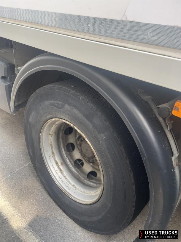 Renault Trucks D Wide 280