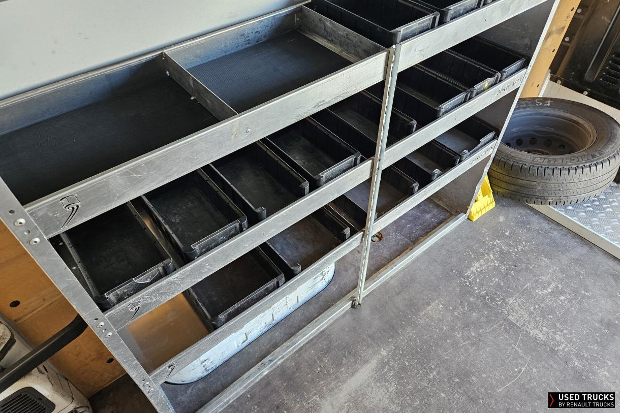 Renault Trucks Master 145