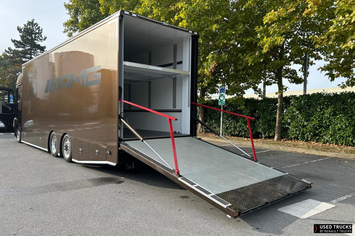 Mercedes-Benz Actros 530