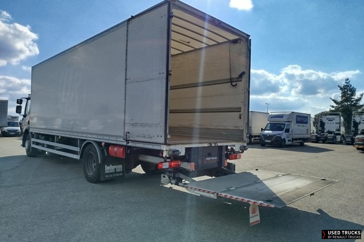 Renault Trucks D Wide 320