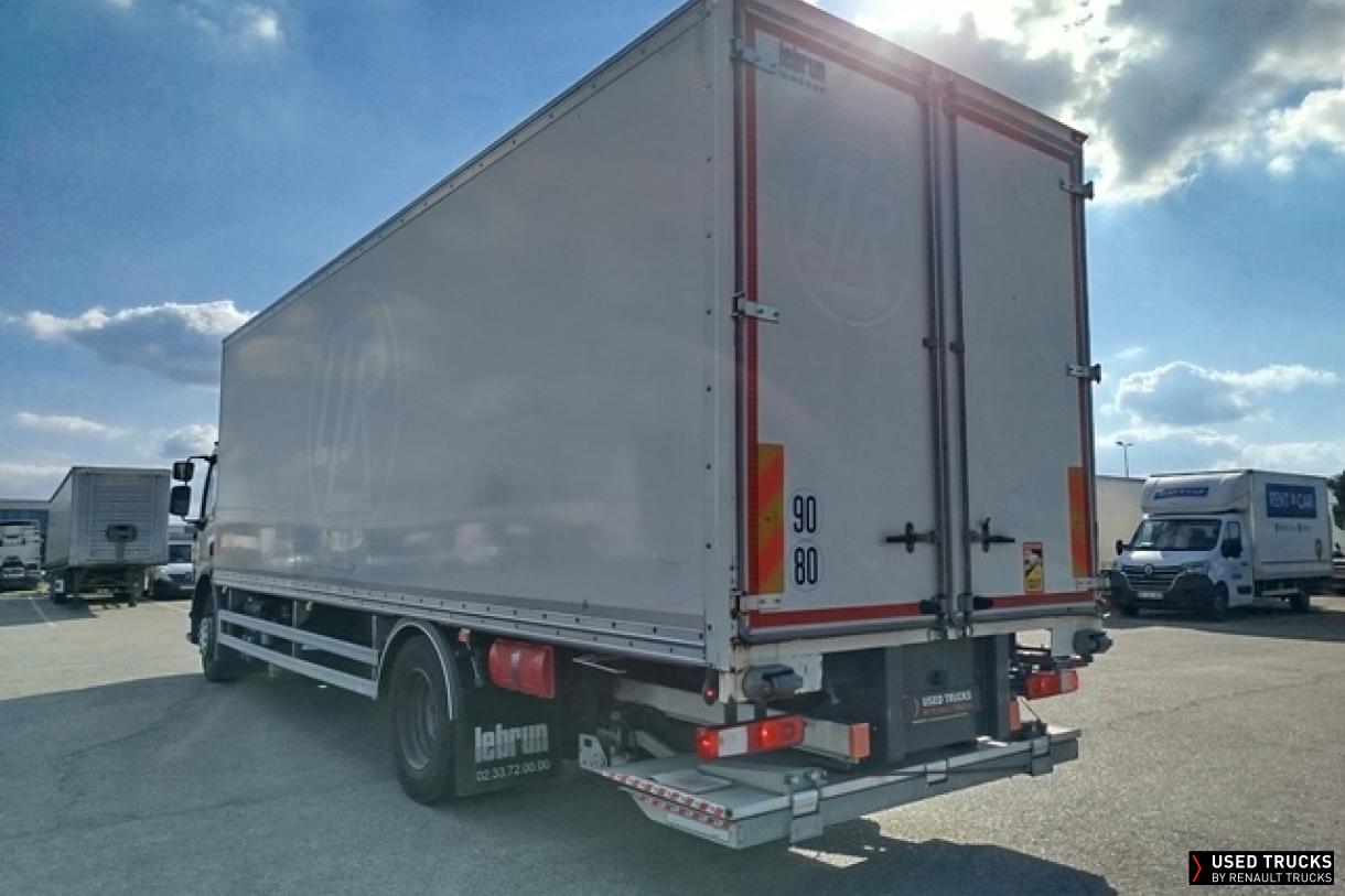 Renault Trucks D Wide 320