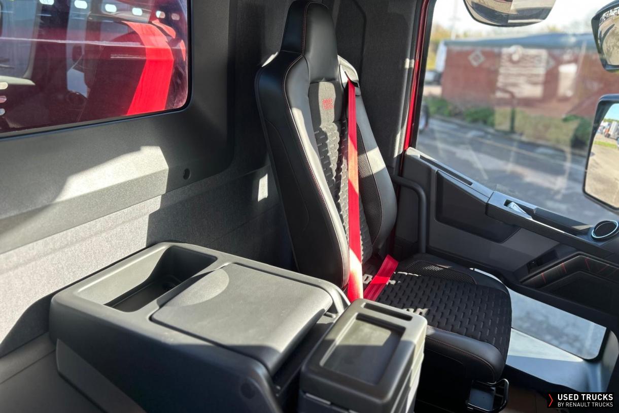 Renault Trucks C Cab 2.5 440