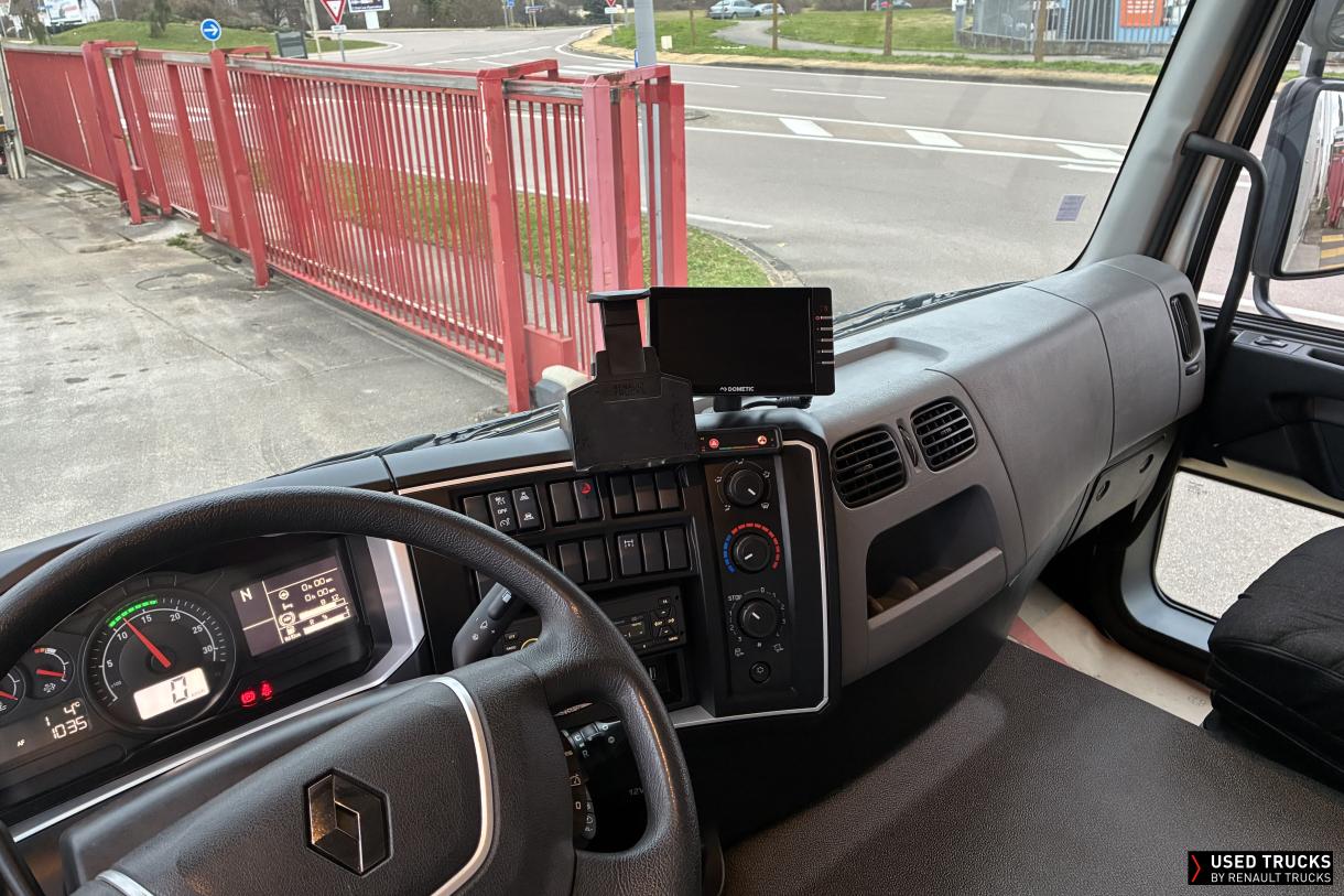 Renault Trucks D Wide 320