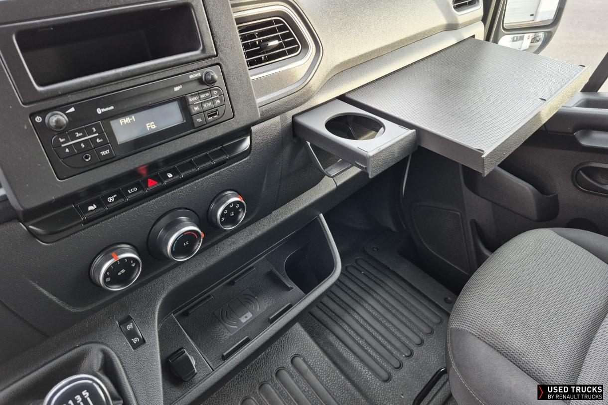 Renault Trucks Master 145