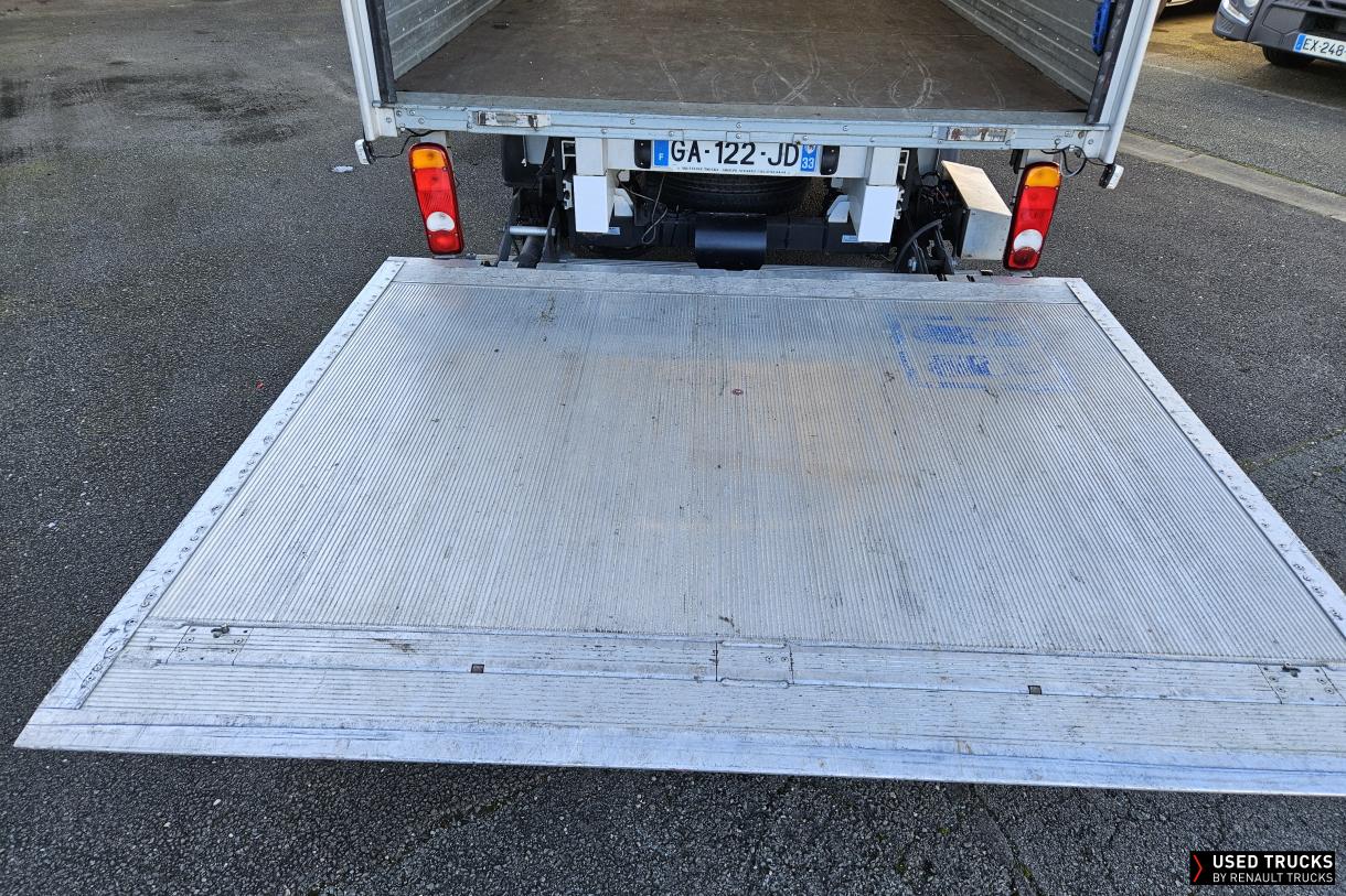 Renault Trucks Master 145