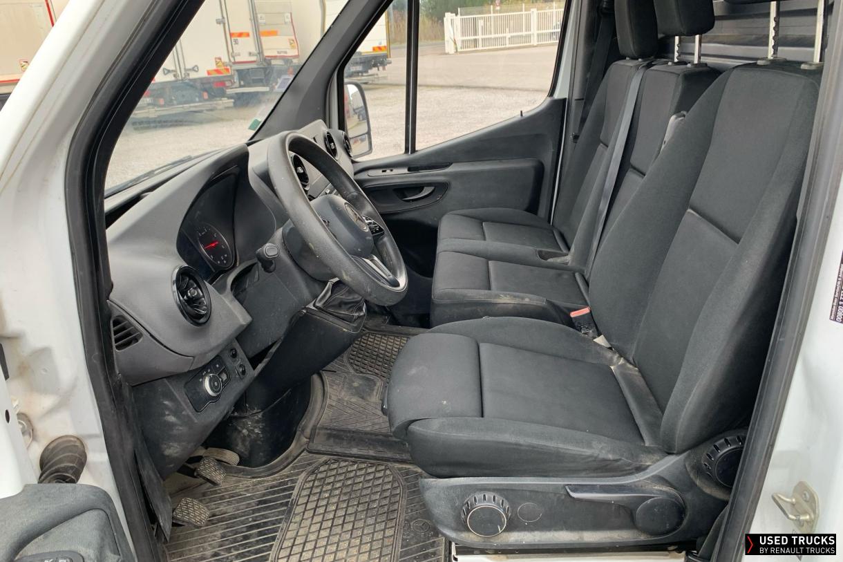 Mercedes-Benz Sprinter 140