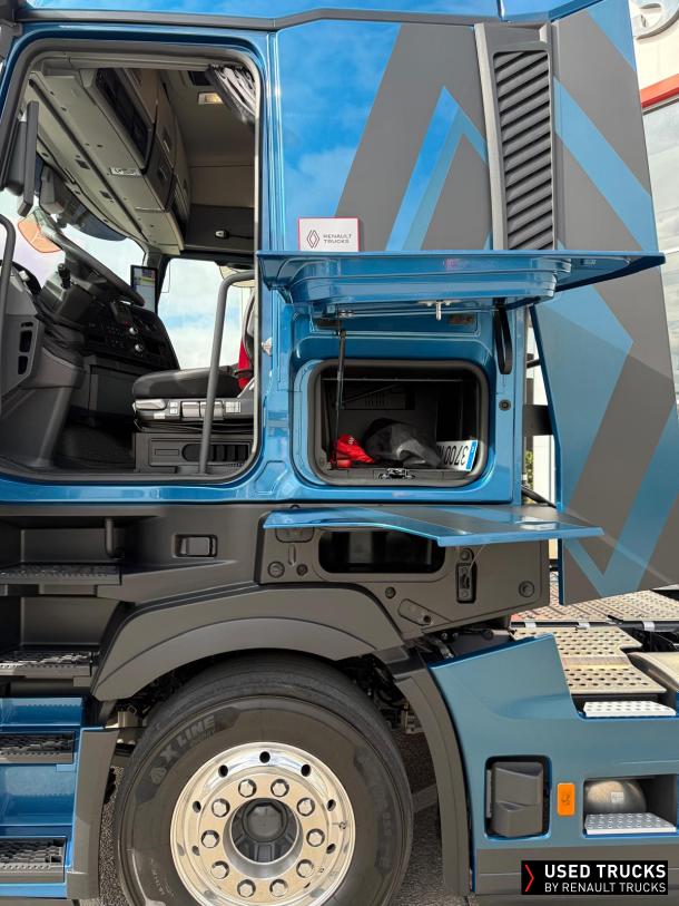 Renault Trucks T High 