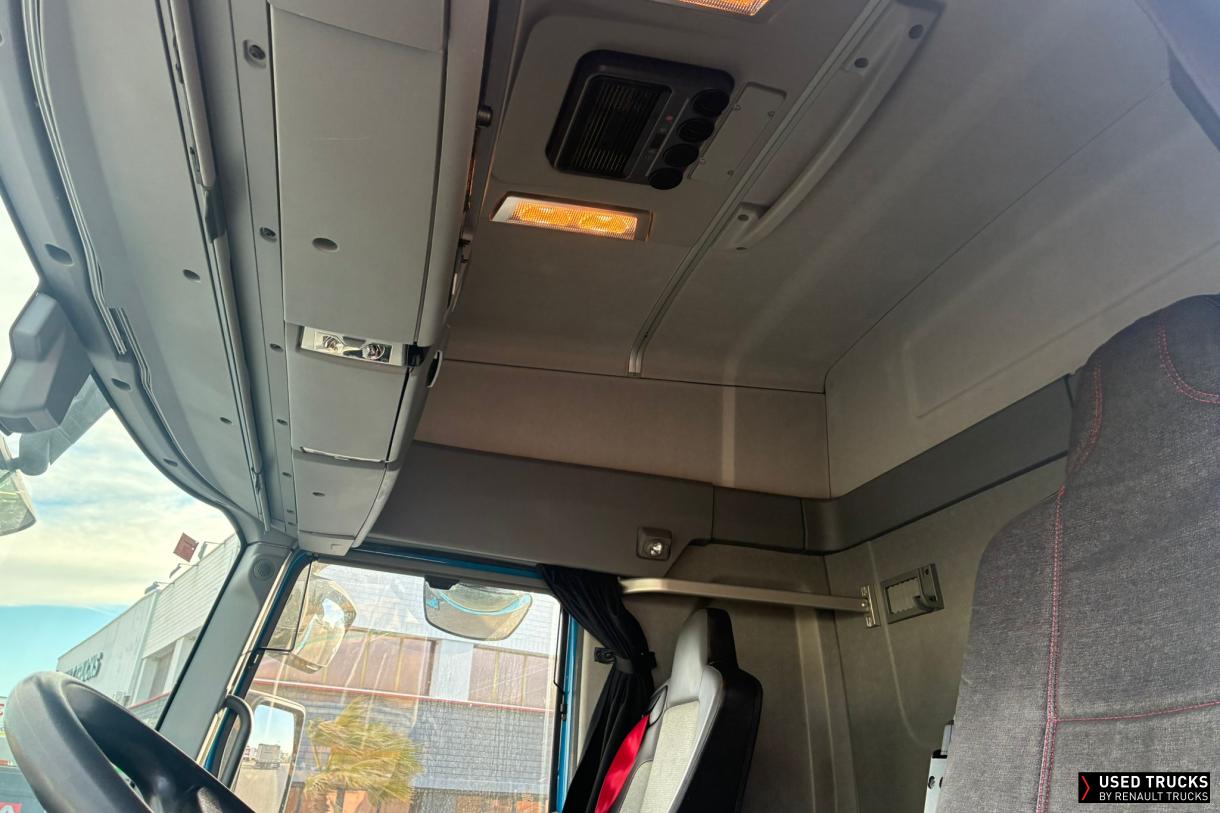 Renault Trucks T 440