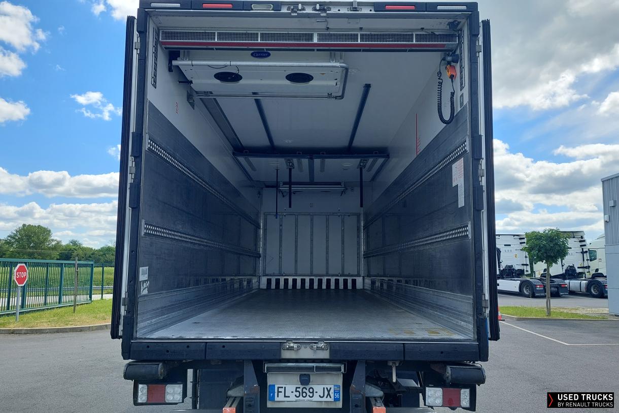 Renault Trucks D Wide 320