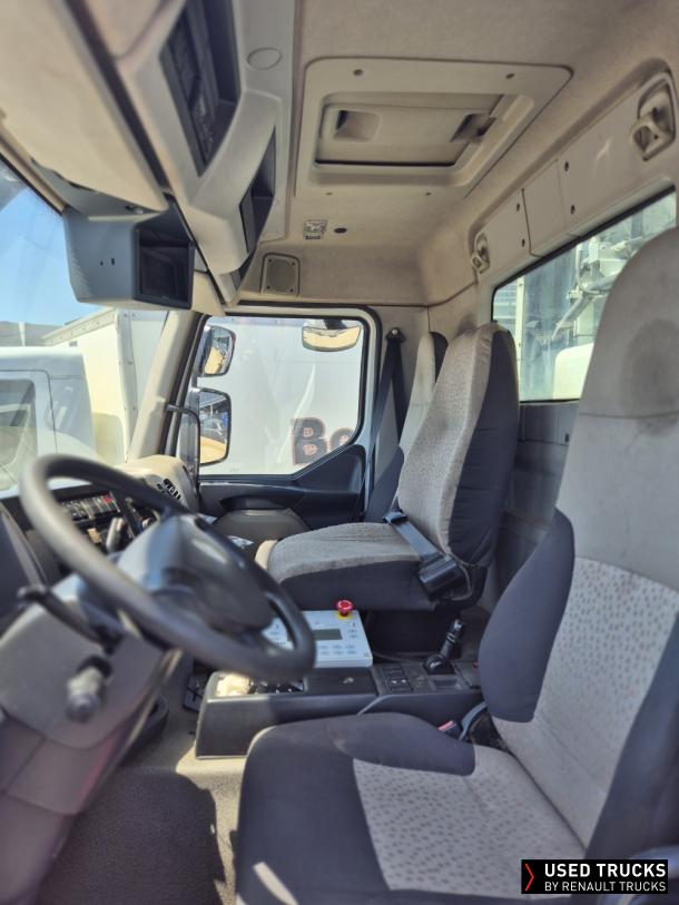 Renault Trucks Premium Distribution 280