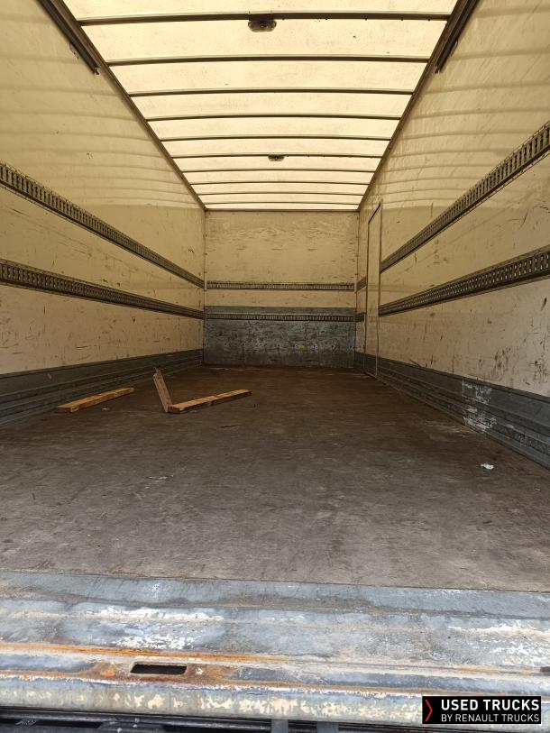 Renault Trucks D 210