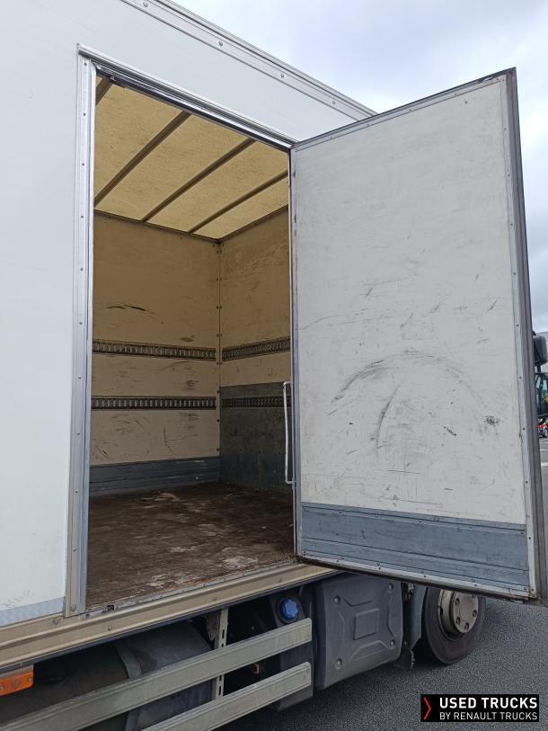 Renault Trucks D 210