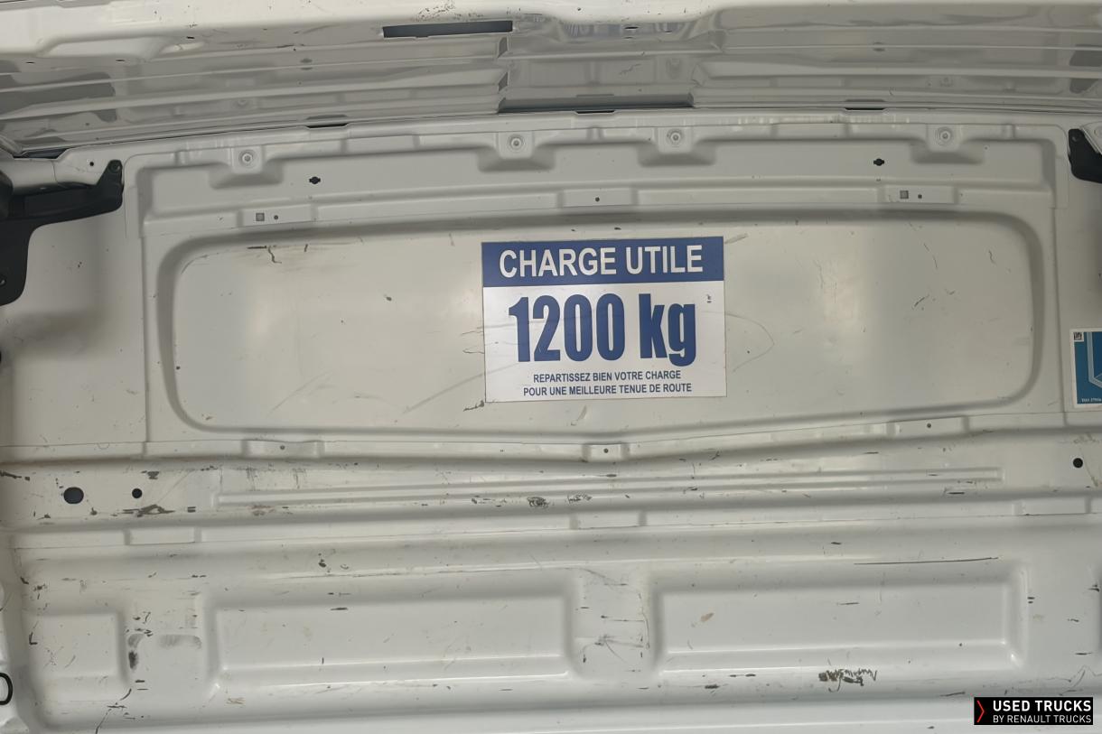 Renault Trafic 130