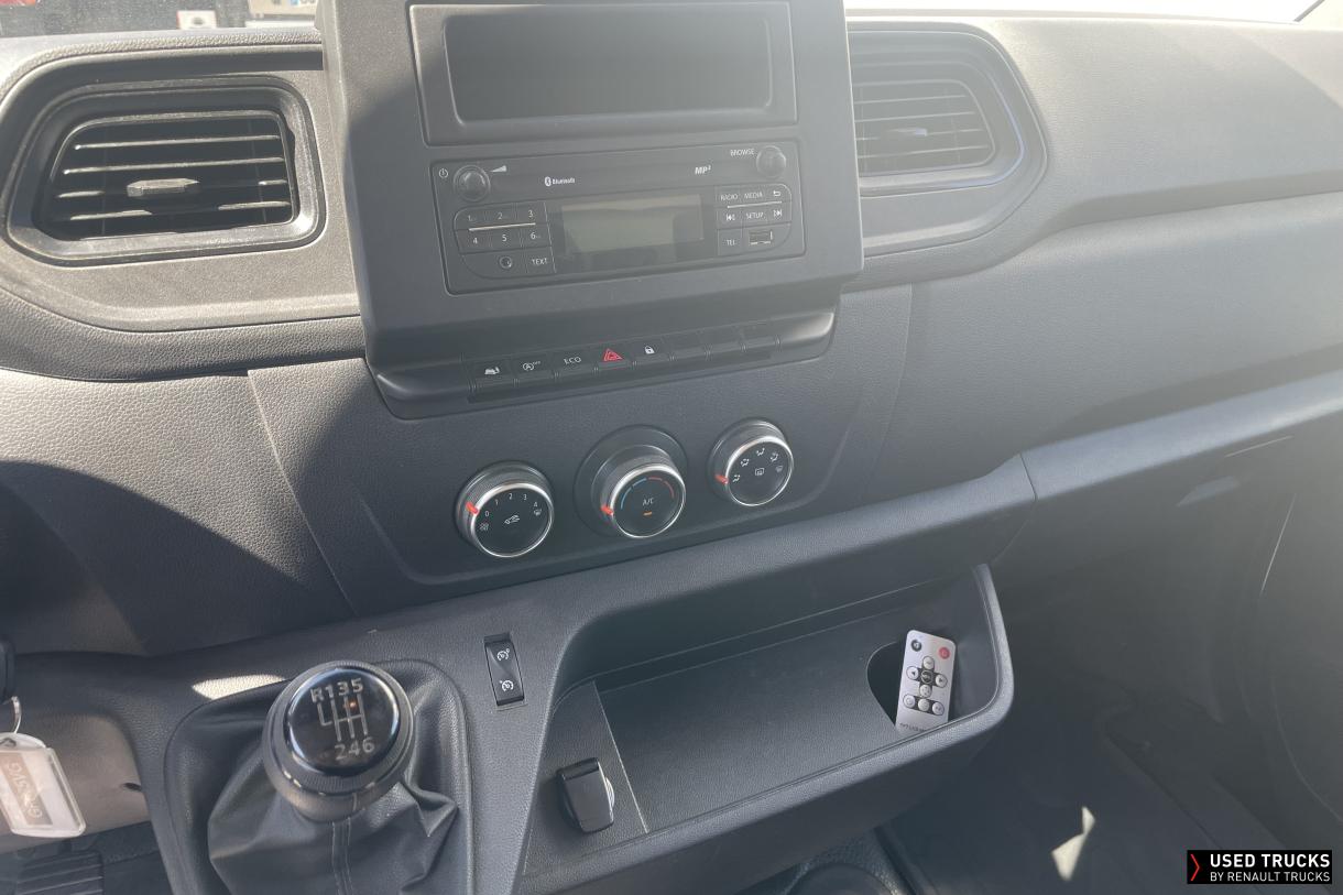 Renault Master 145