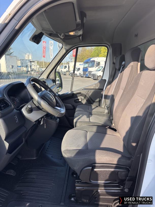 Renault Master 130