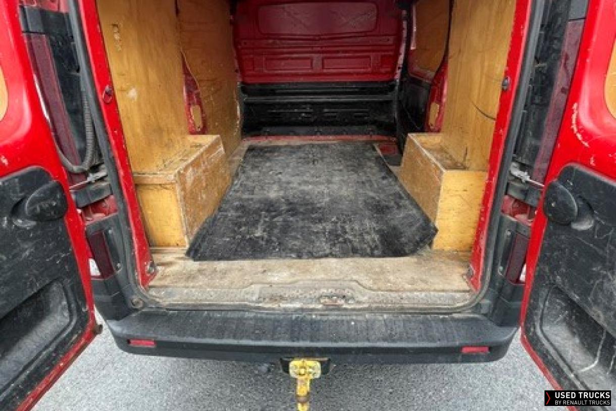 Renault Trafic 145