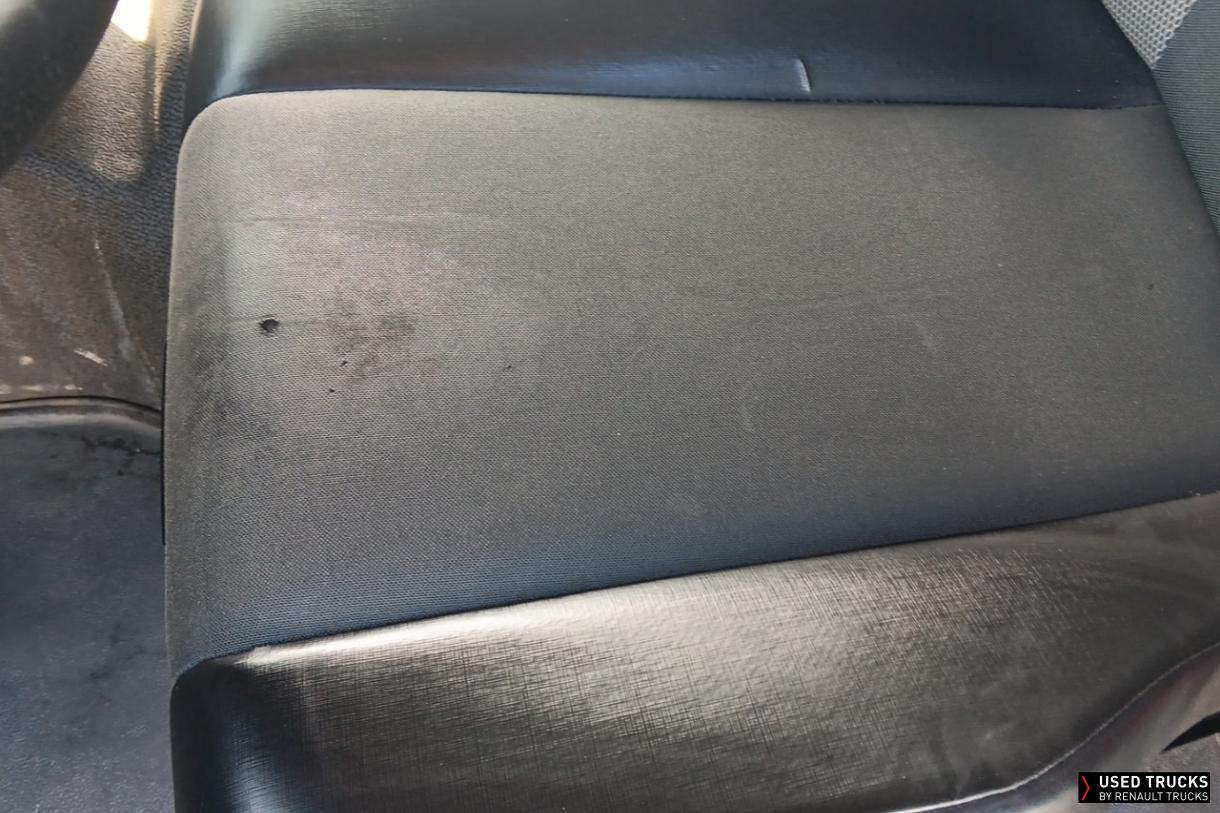 Renault Trucks D 280