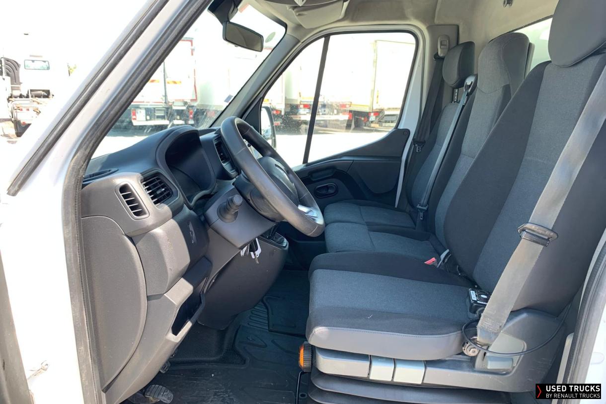 Renault Trucks Master 145