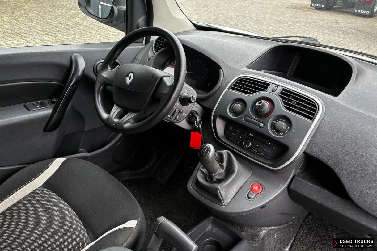 Renault Trucks Kangoo 75