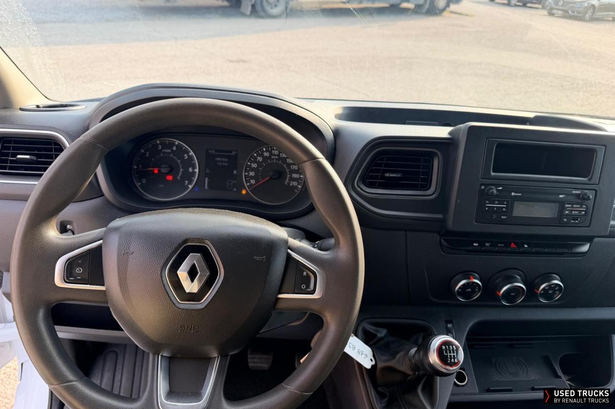Renault Trucks Master 145