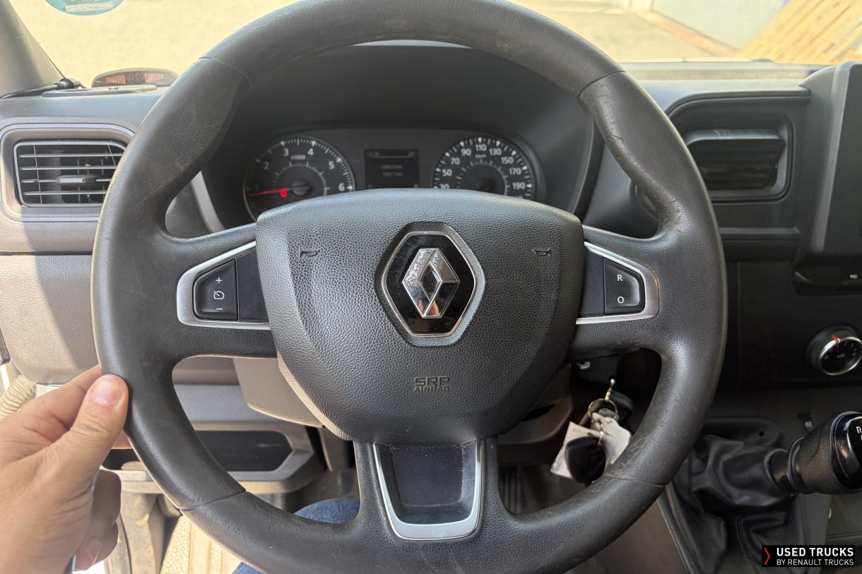 Renault Trucks Master 145