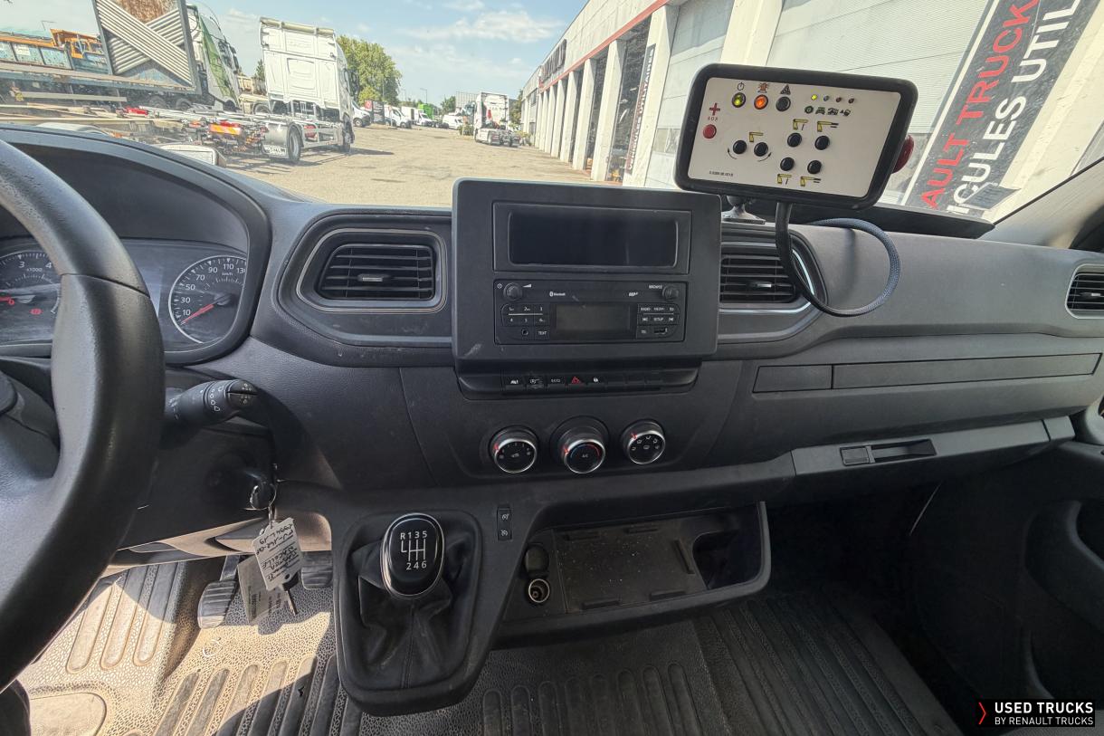 Renault Trucks Master 145