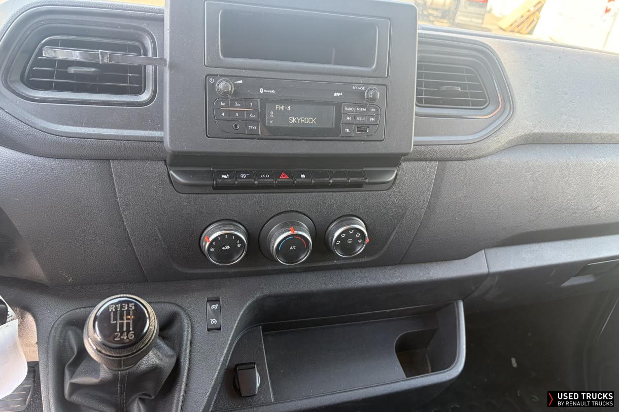 Renault Trucks Master 145