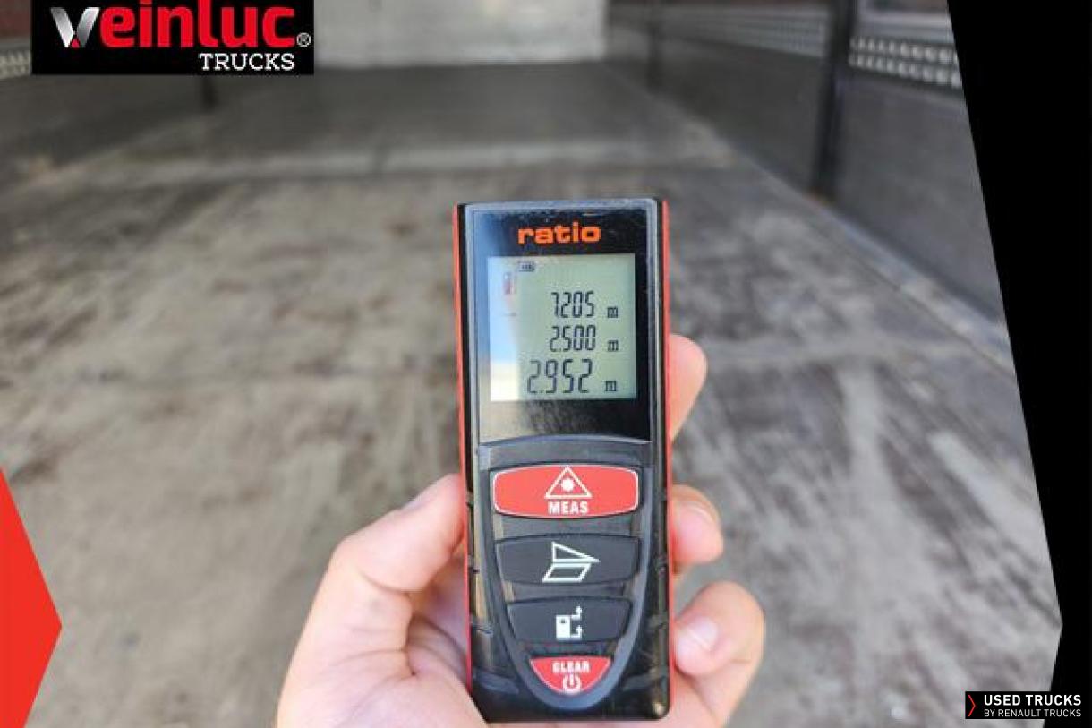 Renault Trucks Premium Route 460