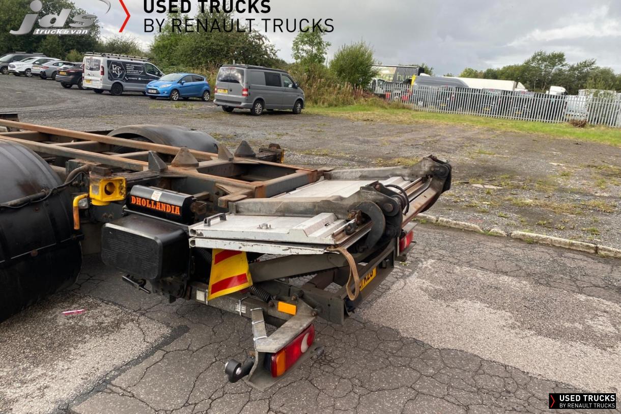 Renault Trucks D Wide 320