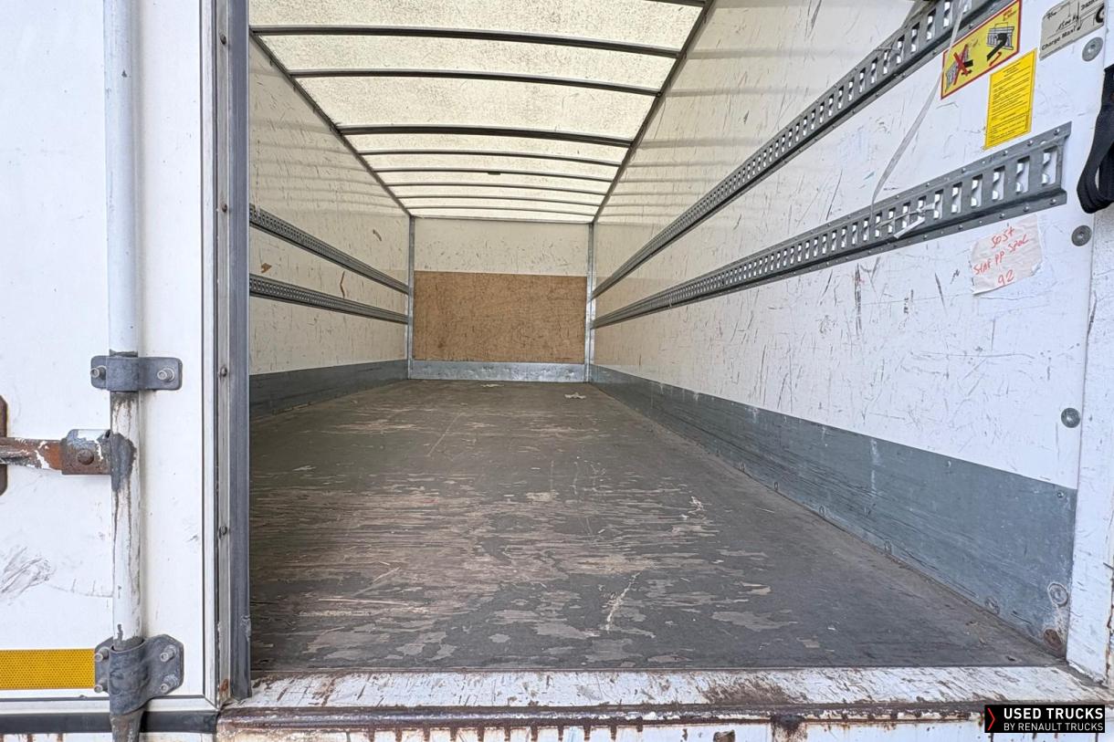 Renault Trucks D Wide 320