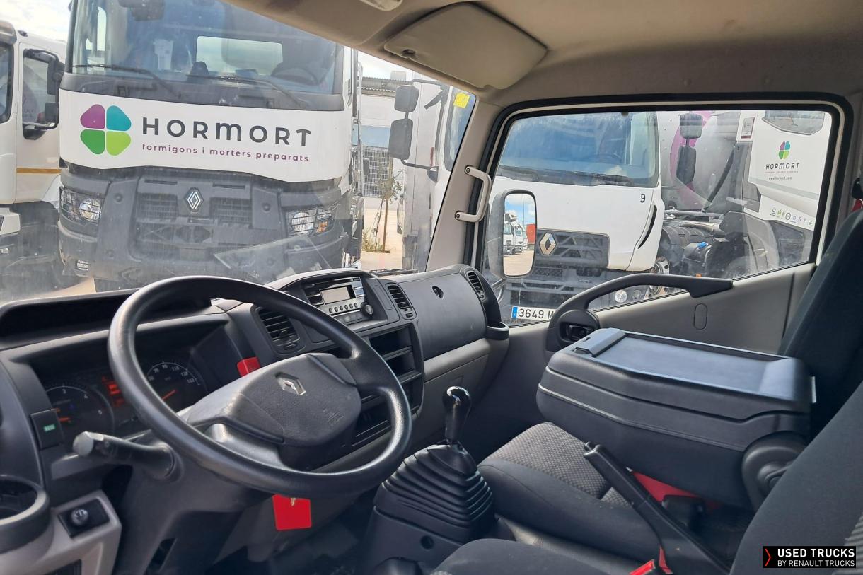 Renault Trucks Maxity 130