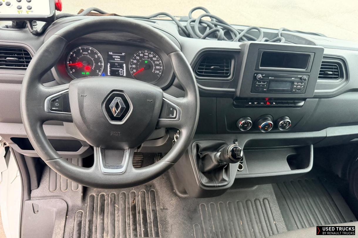 Renault Trucks Master 145