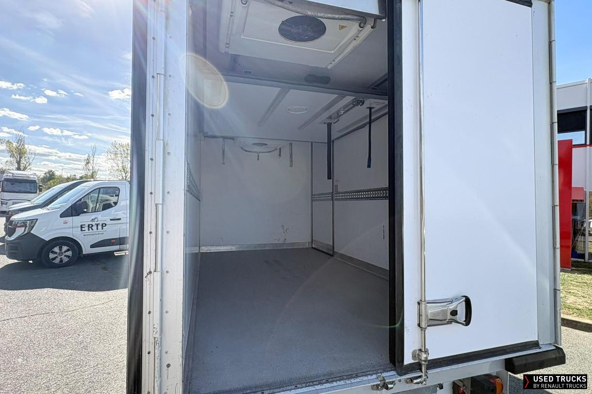 Renault Trucks Master 130