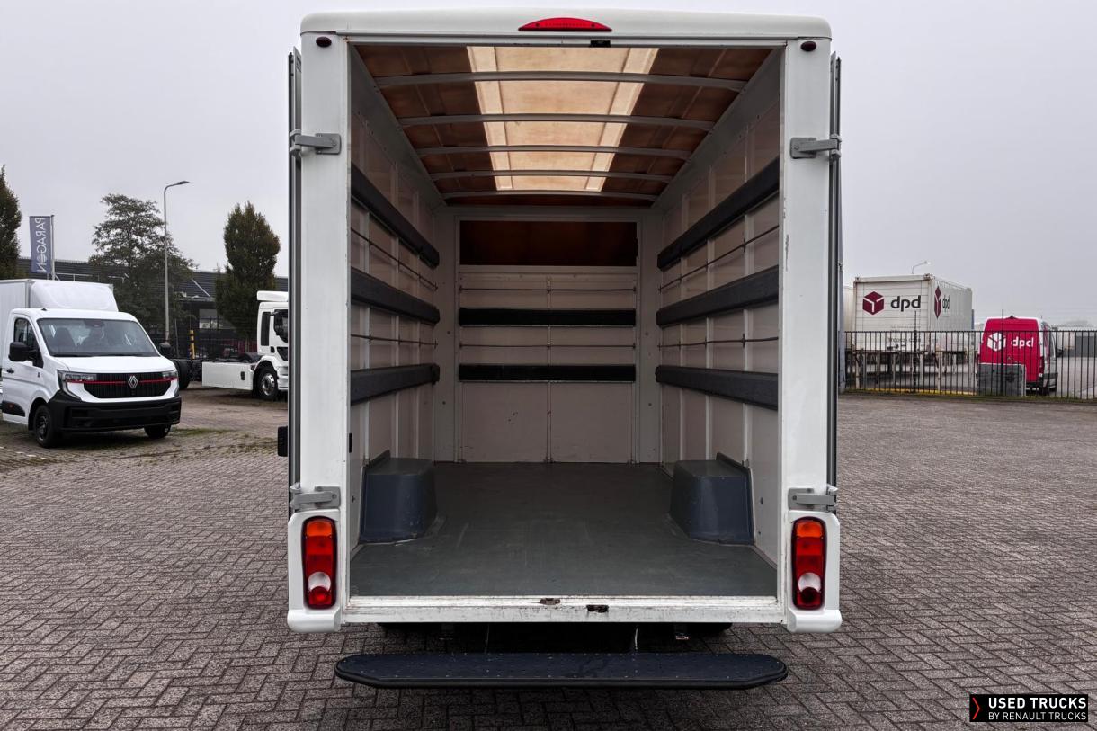 Renault Trucks Master 165