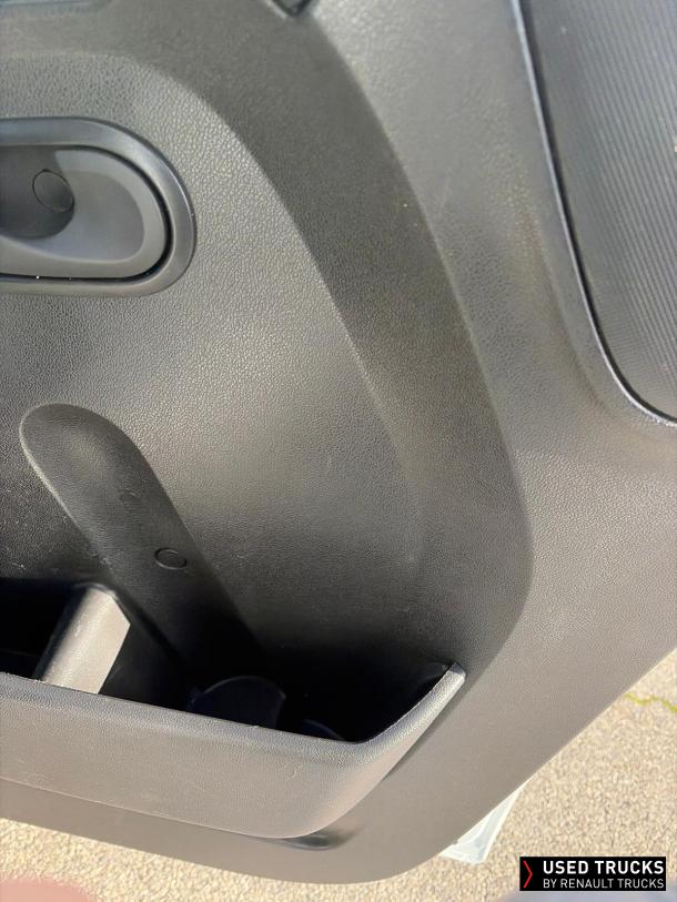 Renault Trucks Master 130
