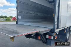 Renault Trucks D Wide
                                          320