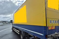 Renault Trucks D
                                          240