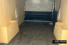 Renault Trafic
                                          130