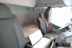 Renault Trucks T
                                          520